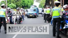 Polisi menahan seorang pengendara motor bernama Yudha lantaran menyerang Polisi Lalu Lintas (Polantas) yang tengah bertugas.
