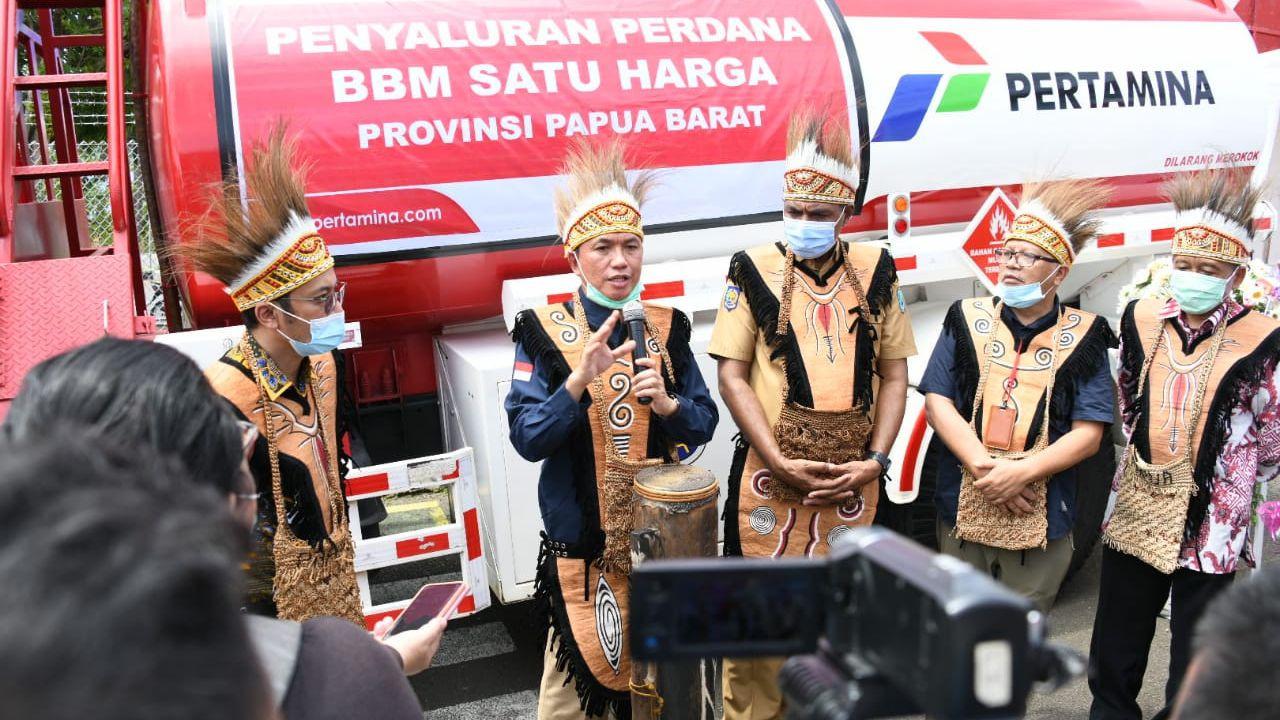 BPH Migas meresmikan secara bersamaan 15 penyalur baru guna mendistribusikan program bahan bakar minyak (BBM) 1 harga. (Dok BPH Migas)