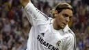 Pada Agustus 2004 sang pemain memilih hijrah ke Real Madrid. Namun, transfernya ke Santiago Bernabeu ternyata berubah menjadi bencana besar. Woodgate tampil melempem dan banyak mengalami cedera selama membela Los Blancos. (AFP/Marcello Rubio)