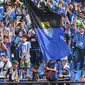 Bobotoh (julukan suporter Persib Bandung) memenuhi Stadion Si Jalak Harupat, (10/6/2014) untuk menyaksikan laga tim berjuluk Maung Bandung melawan Barito Putera. (Liputan6.com/Helmi Fithriansyah)