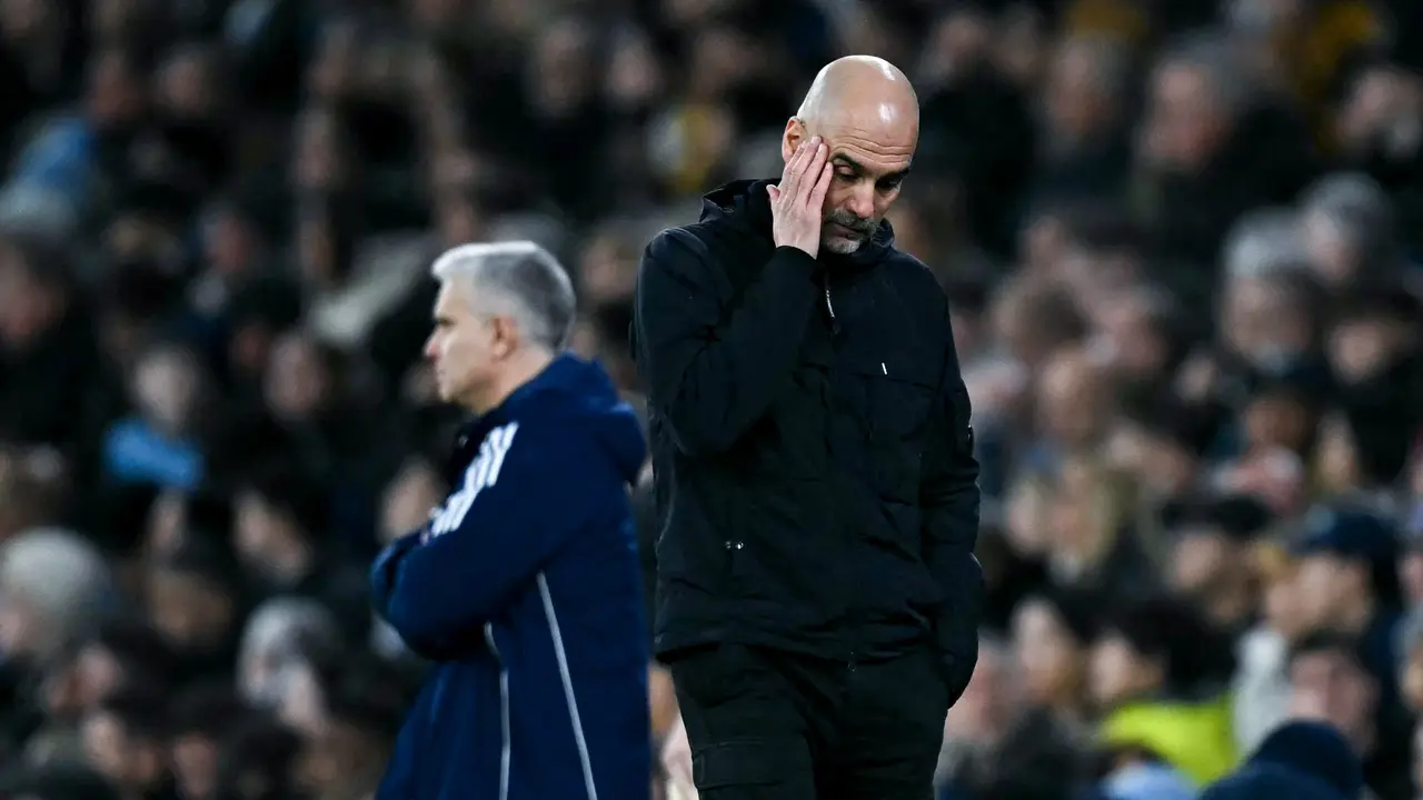 Foto: Ekspresi Kecewa Pep Guardiola Setelah Manchester City Gagal Amankan 3 Poin Penting di Liga Inggris