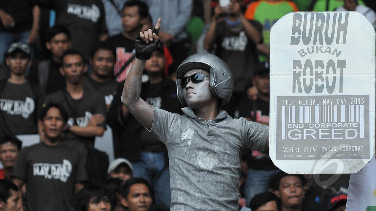 Ribuan Buruh ‘Serbu’ Gelora Bung Karno