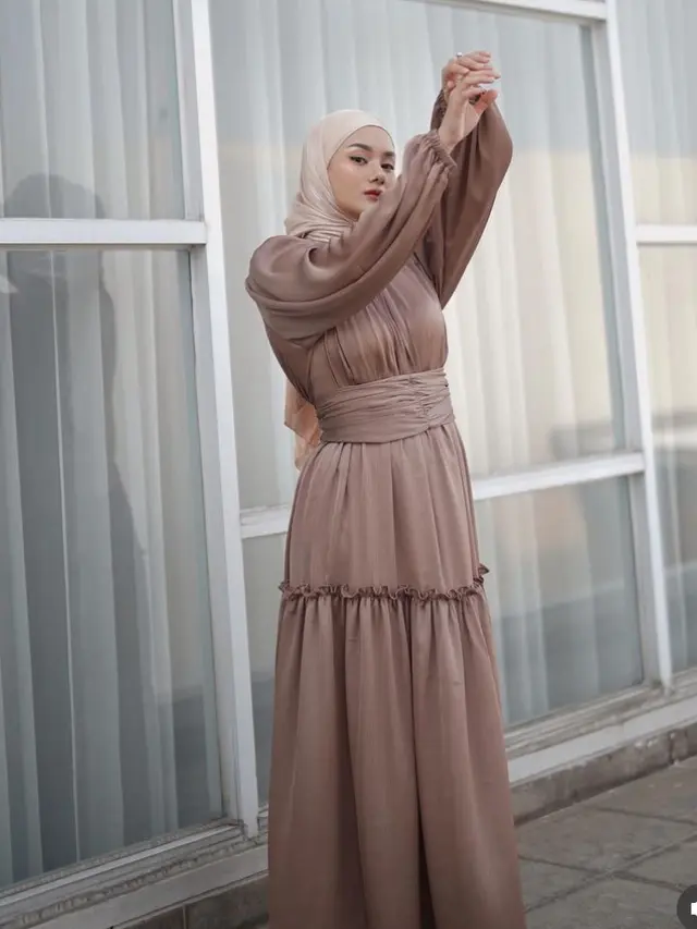 Baju Lebaran Model Dress yang Santun nan Elegan