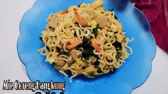 Resep mie goreng kangkung bumbu seblak. (dok. Cookpad @yoleenwang98)