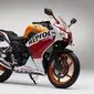 CBR250R edisi khusus Repsol Honda ini sudah dapat dipesan mulai Februari di jaringan dealer Honda dan mulai dikirim pada Maret 2015. 