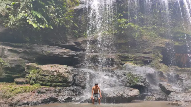Segarnya Berwisata di Air Terjun Temam di Musi Rawas Sumsel