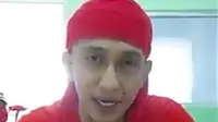 Tangkapan layar video penjelasan Habib Bahar Smith menepis isu bahwa dia bonyok dipukuli petugas Lapas Nusakambangan. (Foto: Liputan6.com/tangkapan layar video)