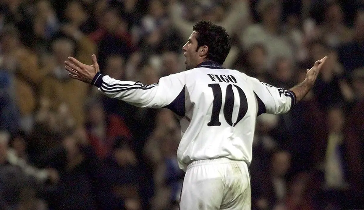 1. Luis Figo. Pemain Portugal ini menanjak saat bersama Barcelona, kemudian dirinya hijrah ke Real Madrid. Pada penghujung karier, pemain yang berposisi di sayap ini lebih memilih Inter Milan daripada harus bermain di Premier League. (AFP/Marc Alex) 