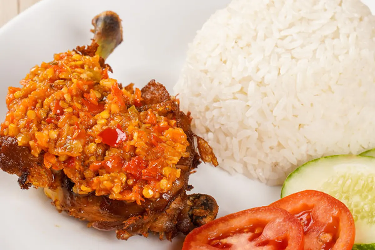 ayam gepuk sambel bawang