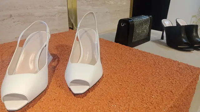 Percantik Outfit di Hari Lebaran dengan Tas dan Sepatu Bernuansa Moroccan dan Arabic