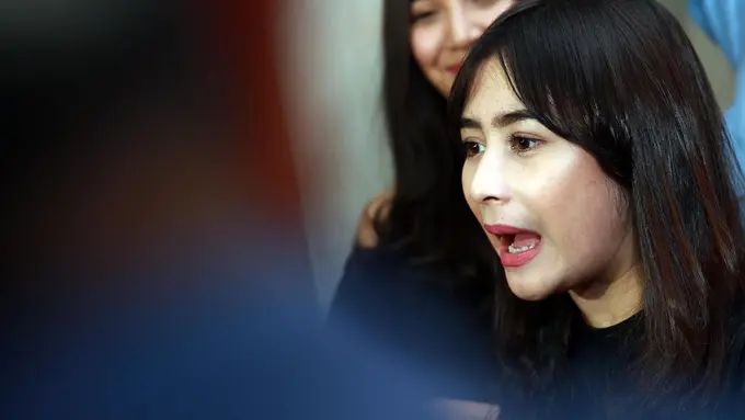 [Bintang] Prilly Latuconsina