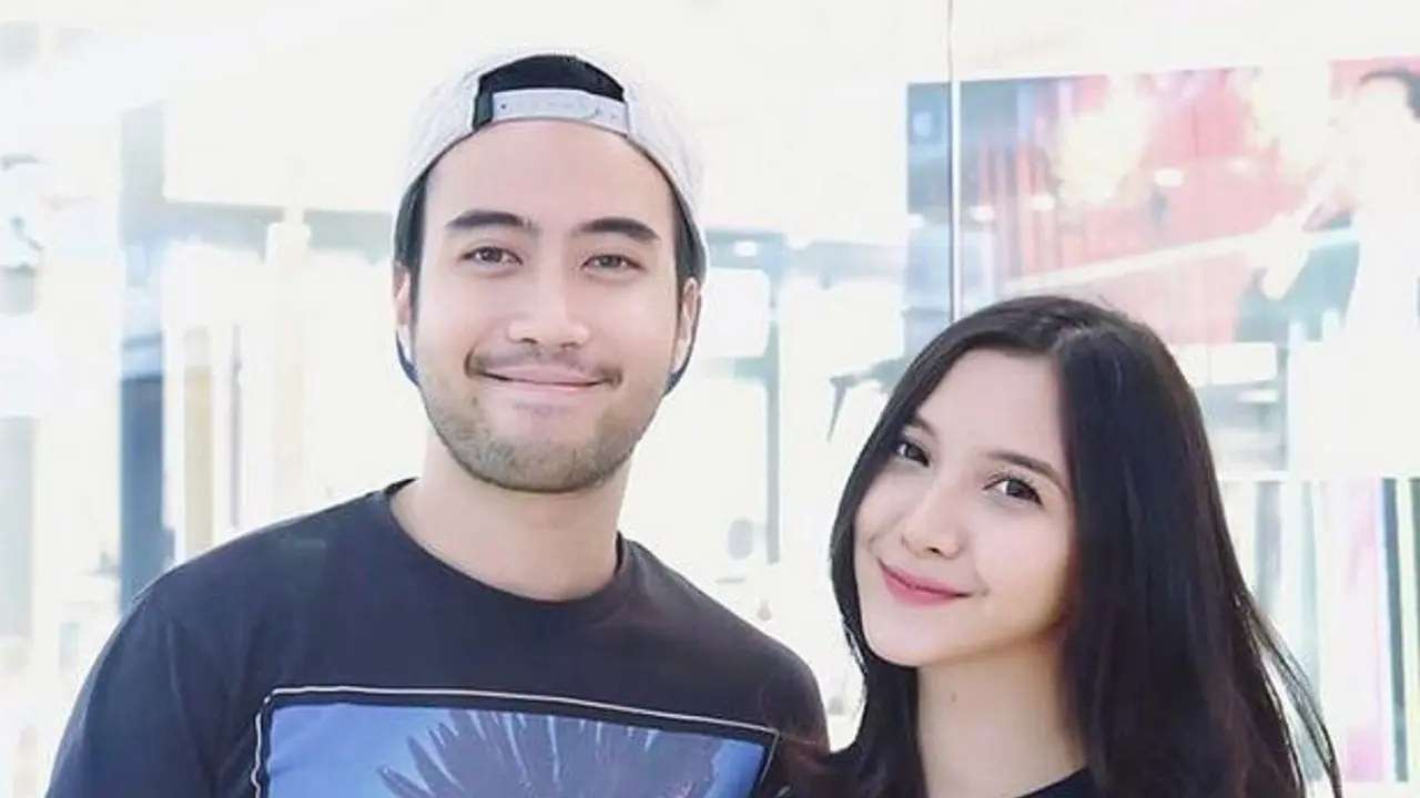 [Bintang] Vidi Aldiano dan Sheila Dara