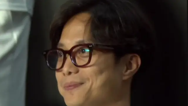 Dikta eks Yovie Nuno di pertandingan Tiba Tiba Tenis (https://twitter.com/Askrlfess/status/1591637309337706496/photo/4)