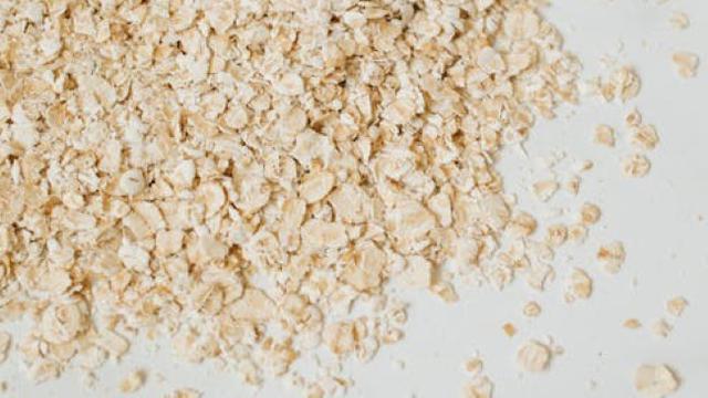 Manfaat oatmeal untuk kesehatan kulit, cocok masuk rangkaian skincare!/copyright pexels/Polina Tankilevitch