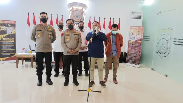 Konferensi pers di Mapolda Sumut