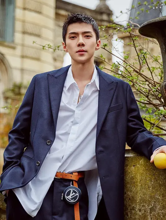 Saat ditawari audisi, Sehun lari dan bersembunyi lantaran takut dengan orang SM Entertainment. Ia ingat pesan sang ibu agar tak bicara denan orang asing. (Foto: instagram.com/oohsehun)
