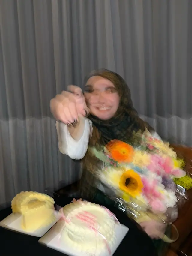 6 Potret Ultah Tengku Anataya ke-25, Dapat Doa dari Cindy Fatikasari di Kanada