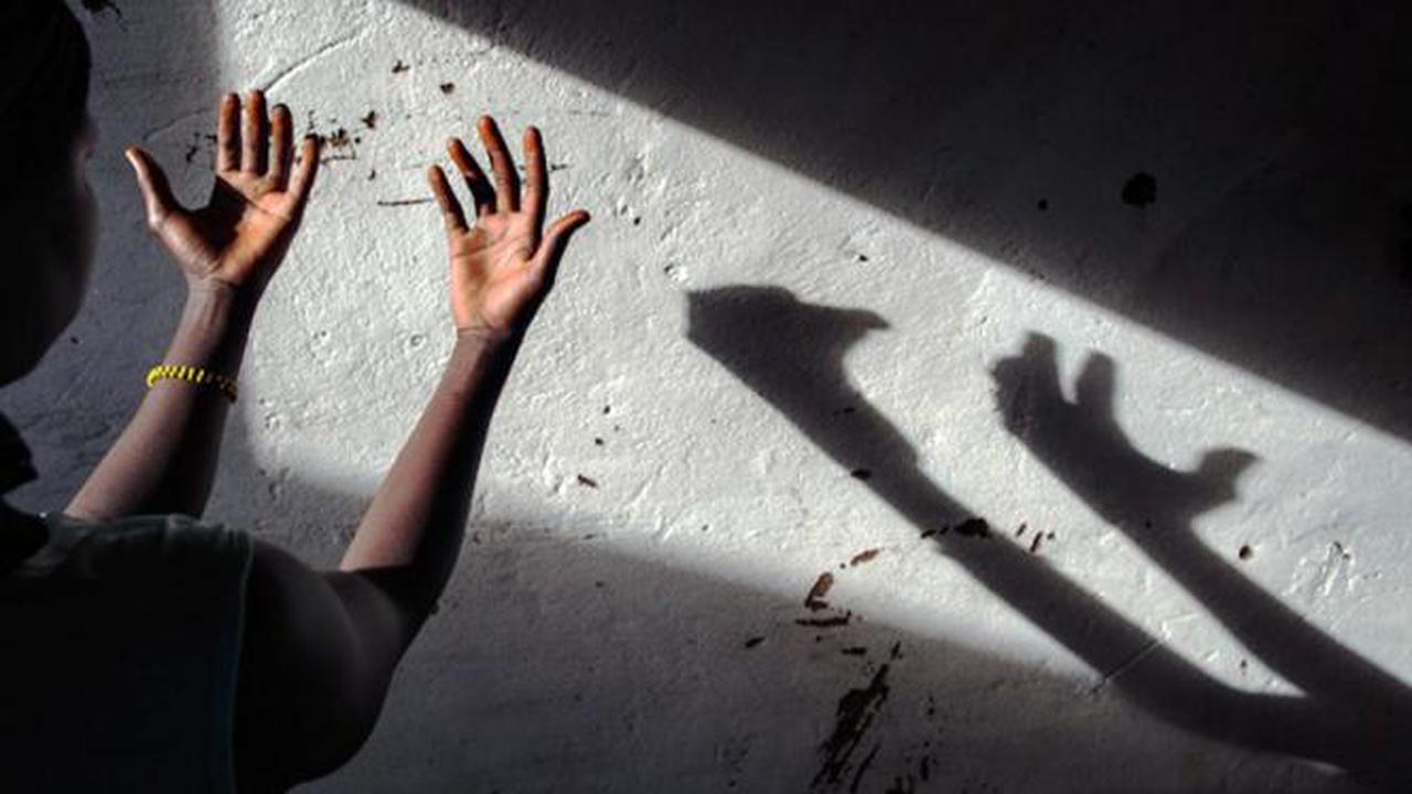 Gara-gara Tak Kerjakan PR, Bocah Ini Dipukul Guru Hingga Lebam