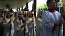 Dari 3.172 kursi yang disediakan, dibagi menjadi 800 untuk area dalam Gereja Katedral, area luar di Plaza Maria dan Gua Maria 550 kursi tenda 1536, dan Graha Pemuda lantai dasar 286 kursi. (Liputan6.com/Herman Zakharia)
