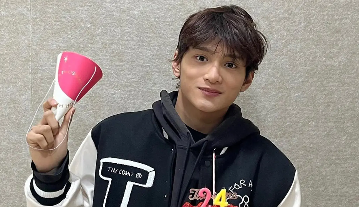 <p>Tak lolos di ajang Indonesian Idol, Zayyan juga dikenal kerap mengunggah video cover lagu di media sosial. Bahkan, suara merdunya membuat banyak netizen yang menantikan ia sukses sebagai penyanyi. (Liputan6.com/IG/@ocjnewbies)</p>