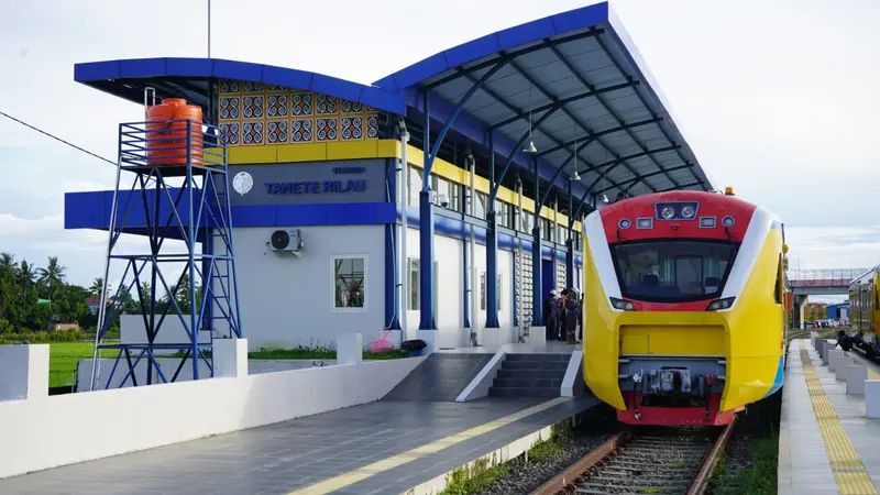 Jalur Kereta Api pertama di Sulawesi