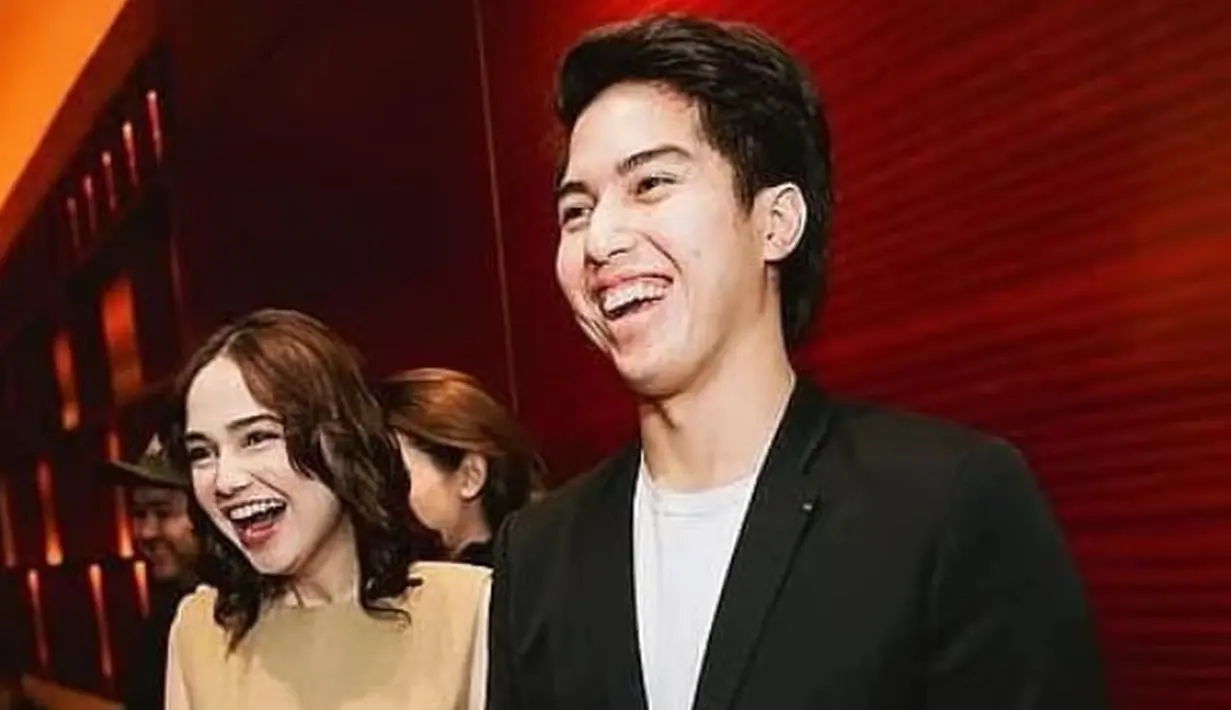 <p>El Rumi dan Syifa Hadju (Instagram/elelrumi)</p>