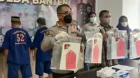 Polda Banten Tunjukkan Barang Bukti Mafia Tanah. (Kamis, 16/06/2022). (Liputan6.com/Yandhi Deslatama).