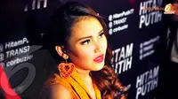Ayu Ting Ting Bikin Undangan Nikah, Keluarga Enji Tak Tahu?