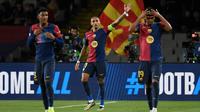 Barcelona mengunci keunggulan di babak pertama dengan skor 3-1 setelah pada menit ke-45 Raphinha kembali membobol gawang Bayern Munchen yang dikawal Manuel Neuer. (Josep LAGO/AFP)