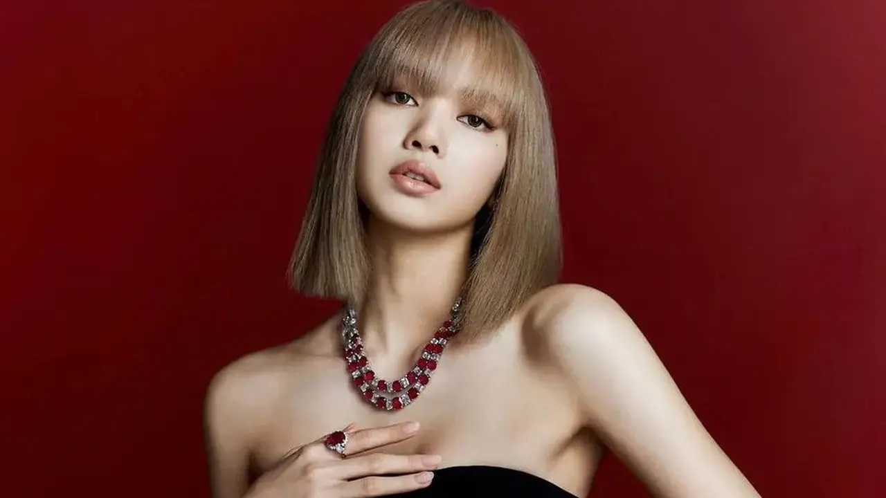Perhiasan Termahal yang Dikenakan Lisa Blackpink