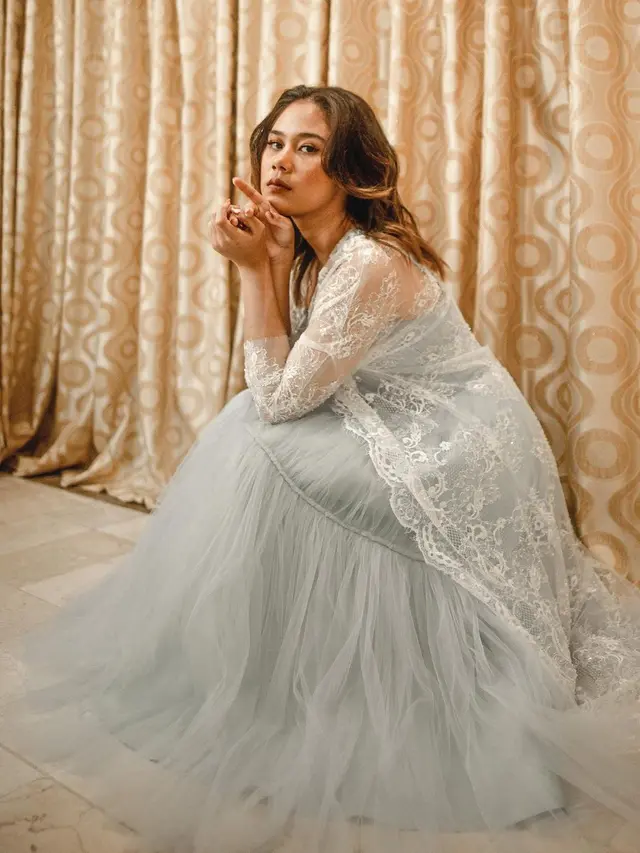 7 Pesona Nadin Amizah, Penyanyi Muda yang Didapuk Isi Soundtrack film Disney