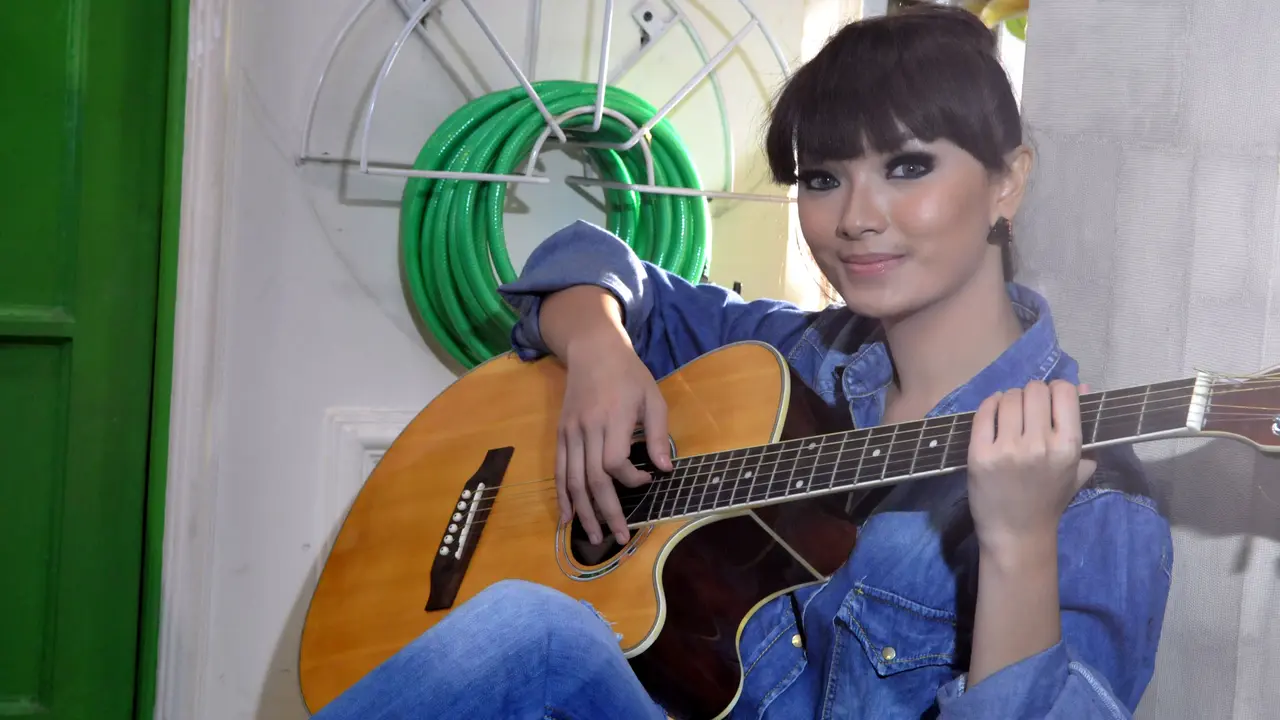 Zaskia Gotik  3