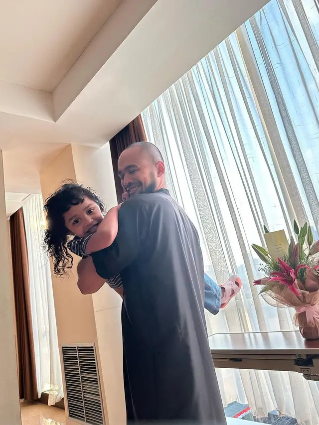 Shireen Sungkar dan Teuku Wisnu