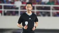Gerald Vanenburg Soroti Kinerja Wasit Koji Takasaki Usai Final AFF U-23: Kehilangan Akal Sehatnya
