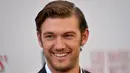 Sosok aktor tampan seperti Alex Pettyfer tentu saja menjadi idola kaum wanita didunia. (AFP/Bintang.com)