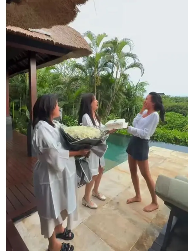 7 Potret Kejutan Bridal Shower Shenina Cinnamon, Sederhana dari Sahabat