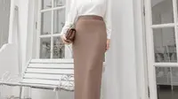 Bebas Gaya, Anti Boring! Ini 5 Outfit Unik Buat Hijaber yang Berani Tampil Beda