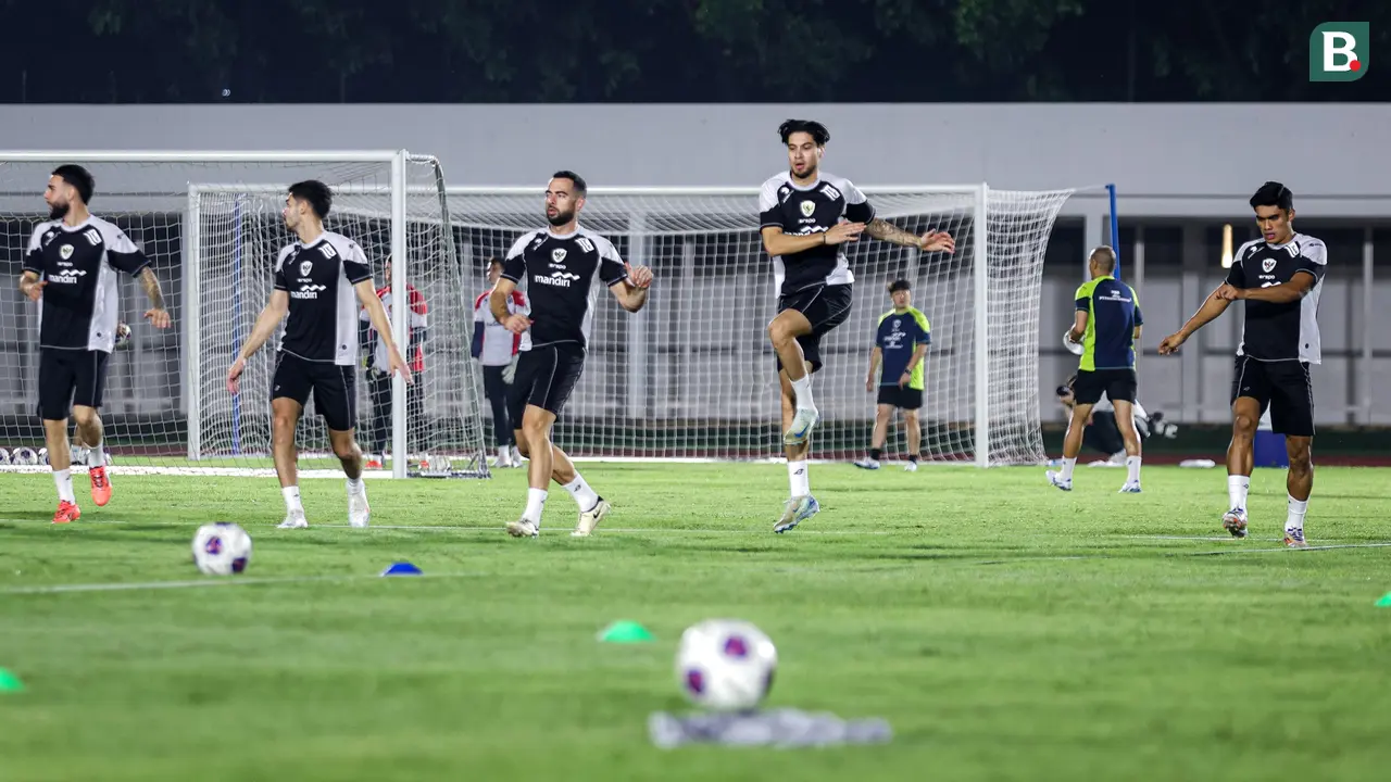 Foto: Baru Tiba di Tanah Air, Kevin Diks Langsung Geber Latihan Bersama Timnas Indonesia