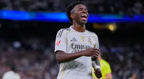 Vinicius Junior dari Real Madrid bereaksi dalam pertandingan La Liga melawan Barcelona di Santiago Bernabeu, Minggu, 26 Oktober 2025. (AP Photo/Manu Fernandez)&nbsp;&nbsp;&nbsp;