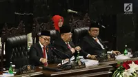 Ketua MPR Zulkifli Hasan saat memberikan pidato dalam Sidang Tahunan MPR RI Tahun 2017 di Gedung Parlemen Senayan, Jakarta, Rabu (16/08). (Liputan6.com/Johan Tallo)