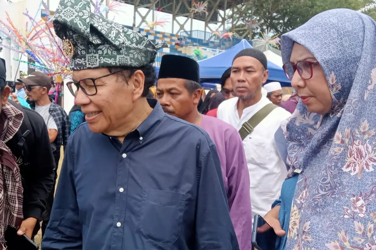 Rizal Ramli menghadiri pentas seni budaya Melayu di Sembulang, Pulau Rempang. (Foto: Liputan6.com/Ajang Nurdin)
