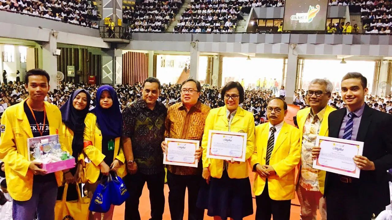 Menteri PPN Bambang Brodjonegoro saat memberi motivasi dan semangat kepada 8.000 mahasiswa/mahasiswi baru UI di Balairung Kampus UI, Depok, Jabar, pada Sabtu (12/8/2017).(Dok Bappenas)