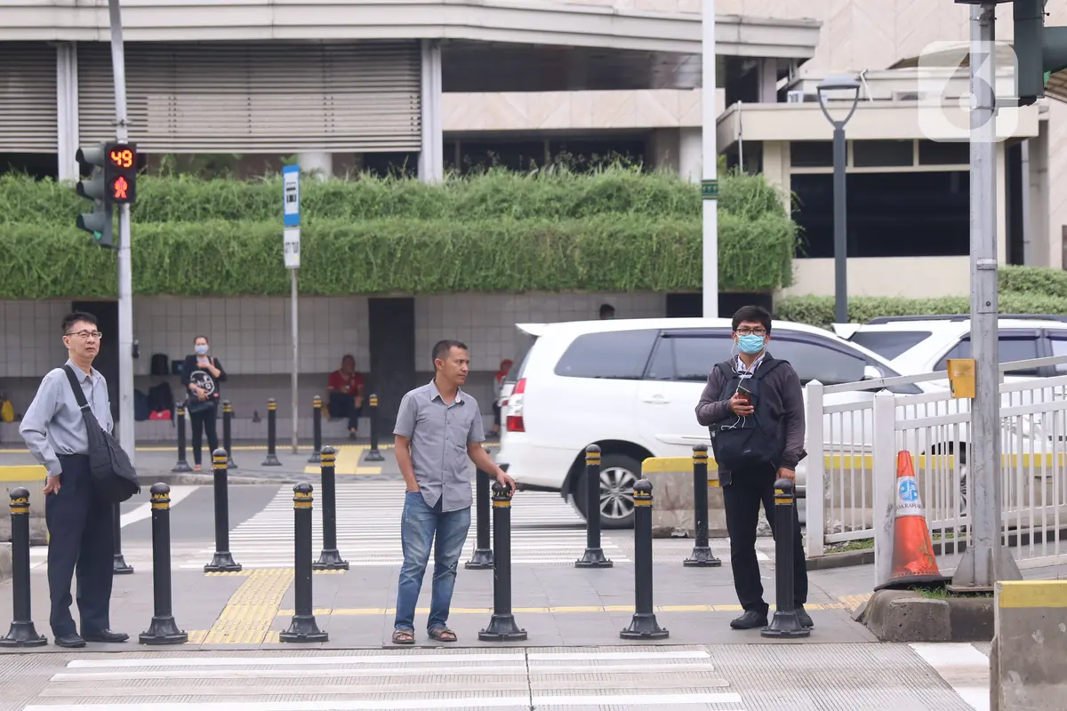 Penerapan Social Distancing di Jakarta