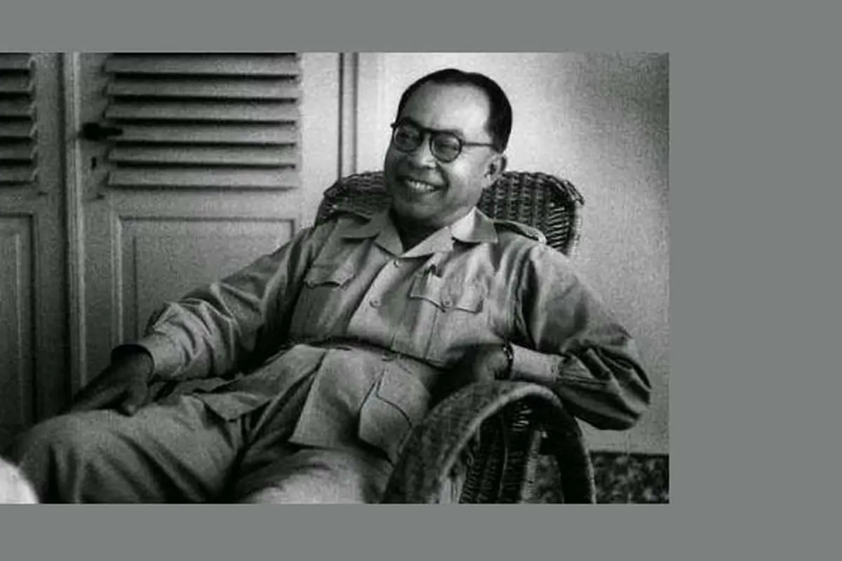 Jenderal Hoegeng Sedih Saat Bung Hatta Hanya Memiliki Uang Rp 200