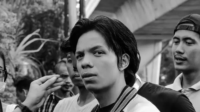 6 Potret Atta Halilintar Tanpa Kacamata dan Bandana, Bikin Pangling