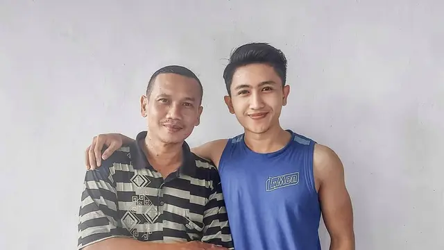 Ingat Goldi Idola Cilik? Ini 6 Potret Terbarunya Makin Macho Bikin Pangling