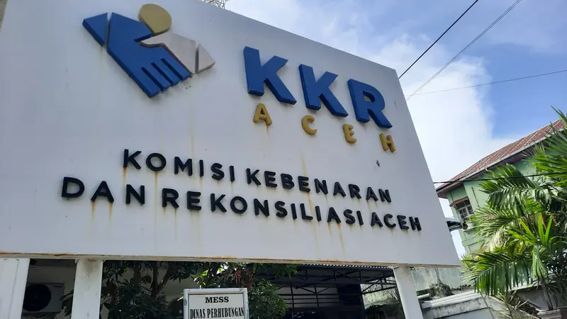 Papan nama kantor KKR Aceh (Liputan6.com/Rino Abonita)