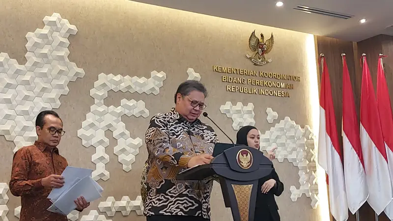 Menteri Koordinator Bidang Perekonomian, Airlangga Hartarto dalam konferensi pers tentang capaian Pertumbuhan Ekonomi Indonesia