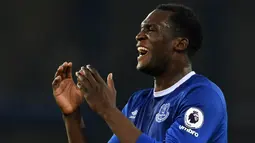 2. Romelu Lukaku (Manchester United) - Striker yang kontraknya habis tahun 2022 ini ditaksir situs Transfermarkt memiliki harga jual 50 juta euro. (AFP/Paul Ellis)
