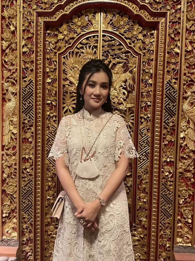 Beda Usia 27 Tahun, Ini 6 Potret Rika Kato Istri Yusril Ihza Mahendra yang Mualaf